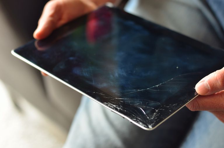 The Problem With Cracking Your iPad Pro That Nobody Is Discussing
