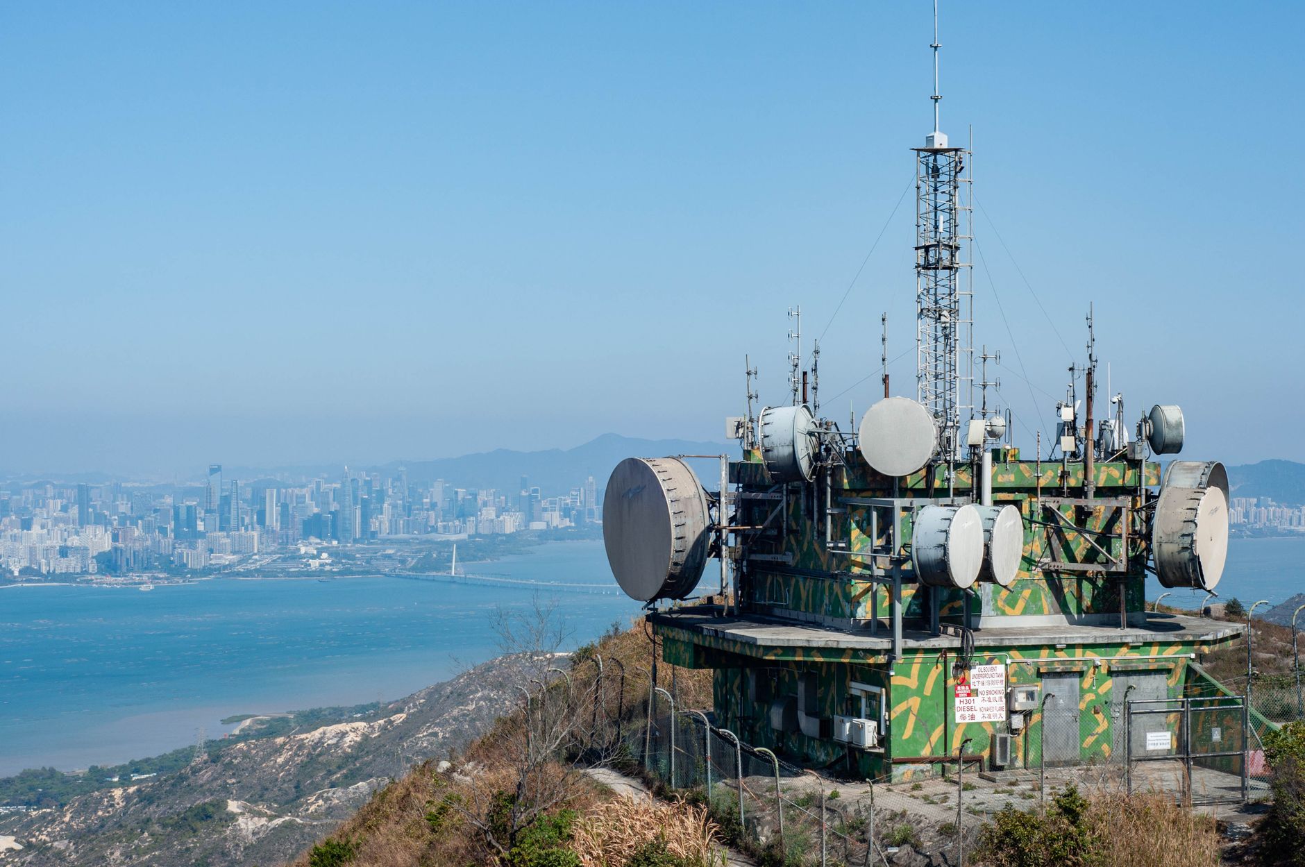 global hub for small satellites