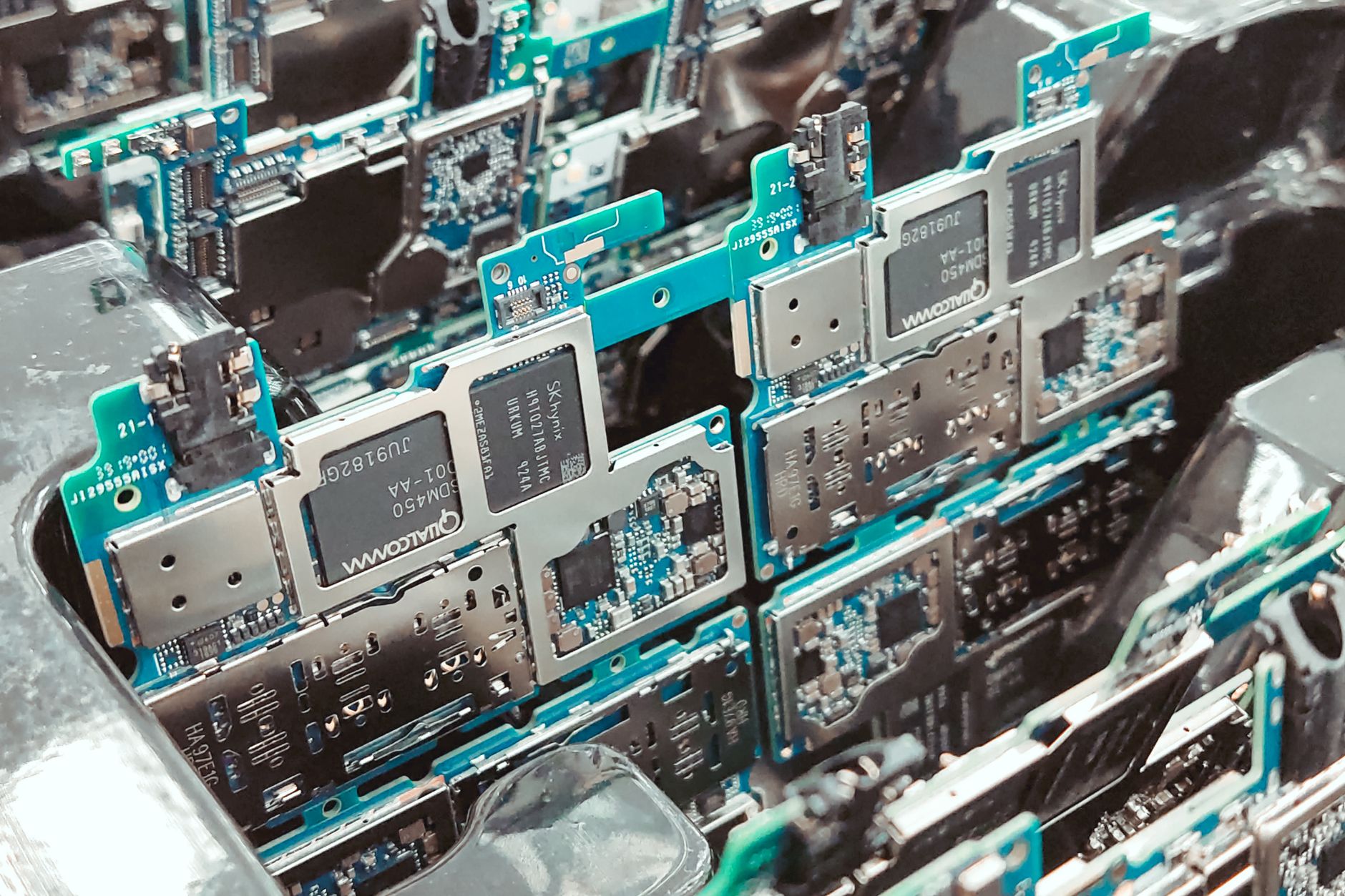 Qualcomm AI chip deal: The Smart Move to Offset Losses